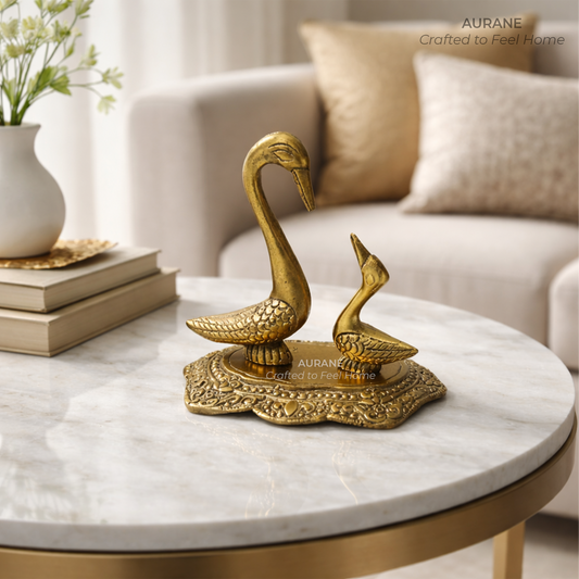 Metal Swan Pair Table Decor for Home Decoration