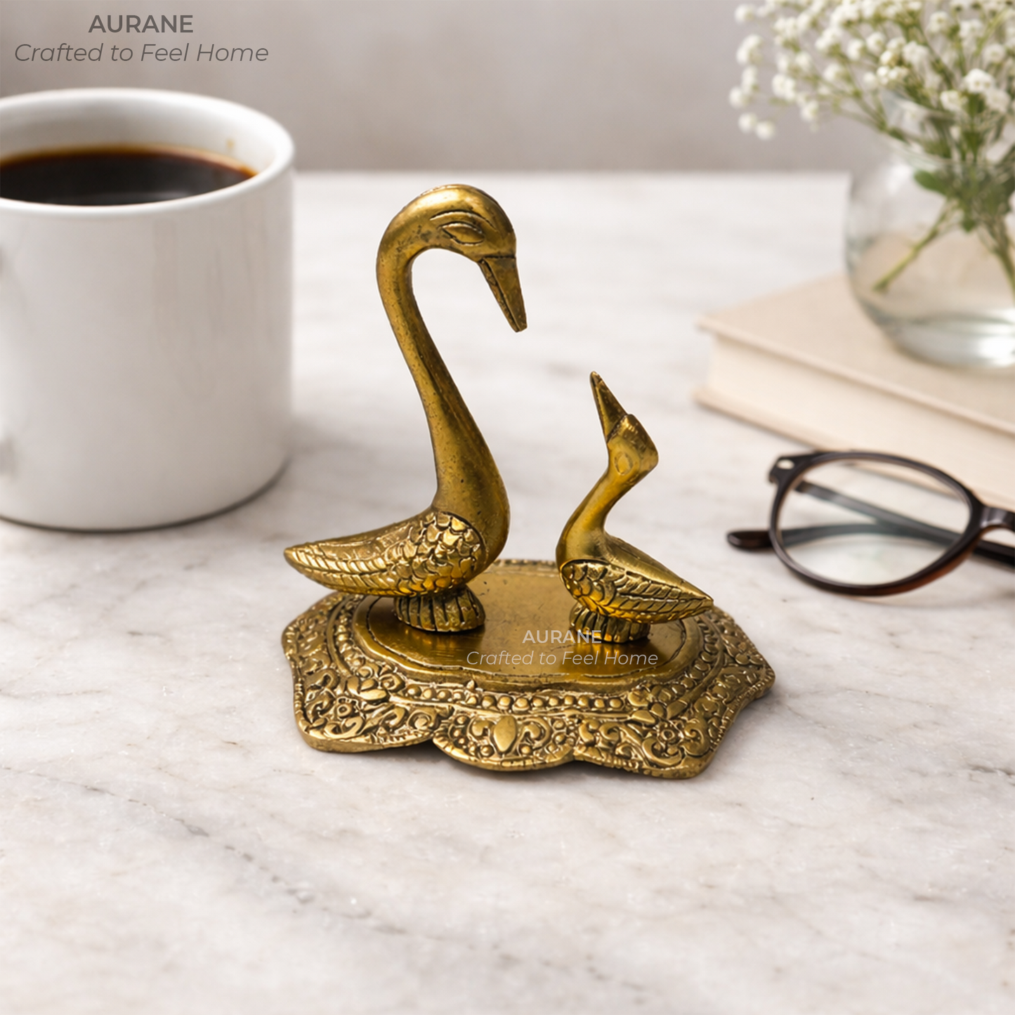 Metal Swan Pair Table Decor for Home Decoration
